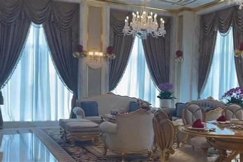 Jackie Chan buys a luxury mansion in Hangzhou for $8m.